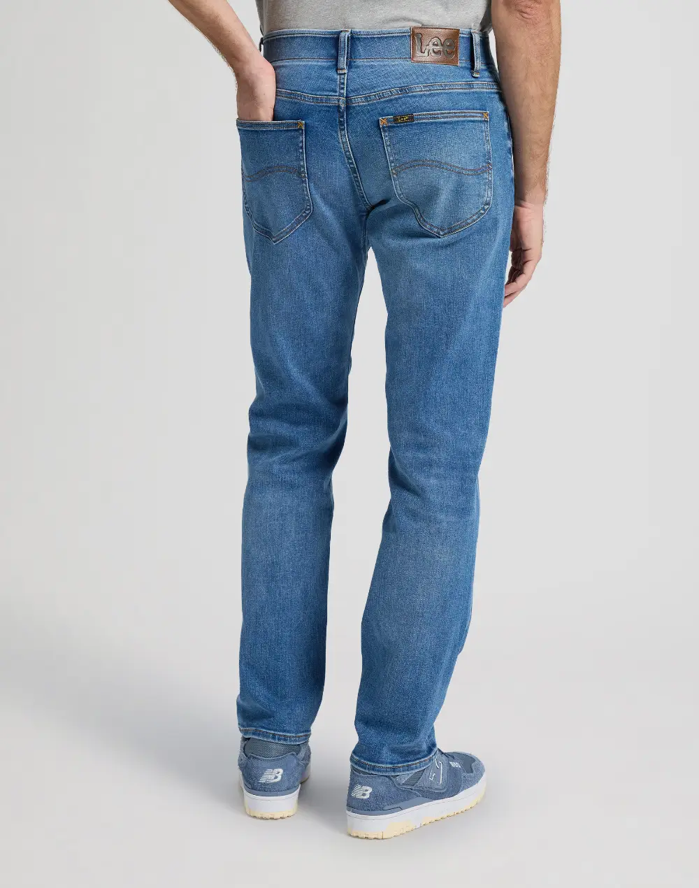 ג'ינס בגזרת STRAIGHT – תמונה 2