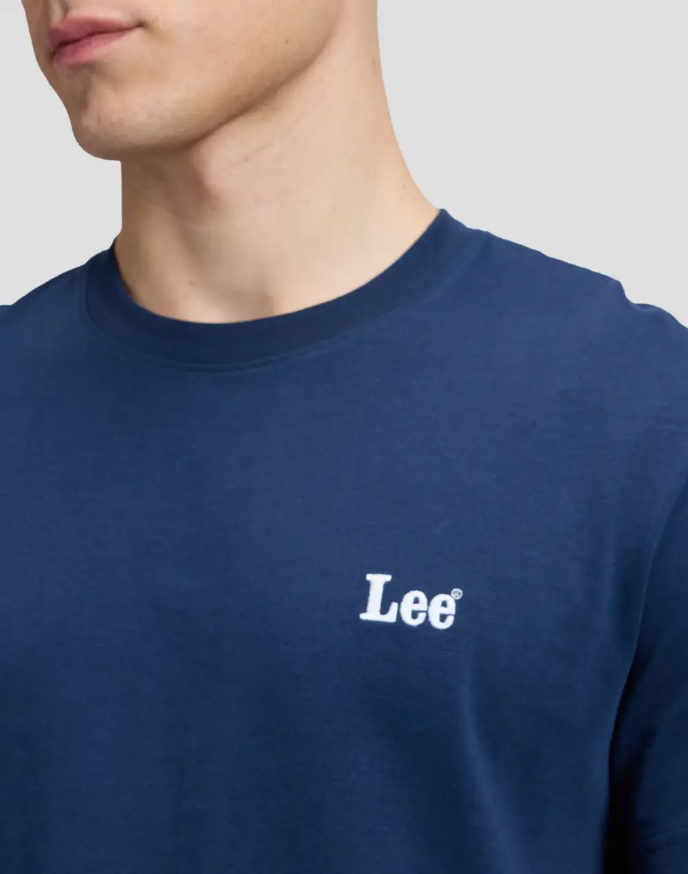 טי שירט עם לוגו Lee קטן – תמונה 5