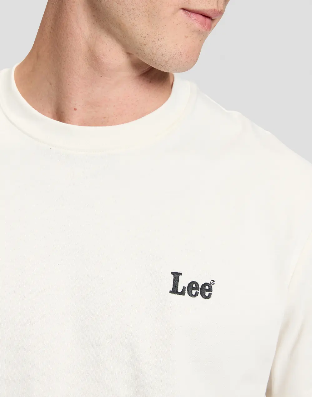 טי שירט עם לוגו Lee קטן – תמונה 5