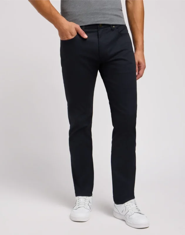 ג’ינס SLIM FIT