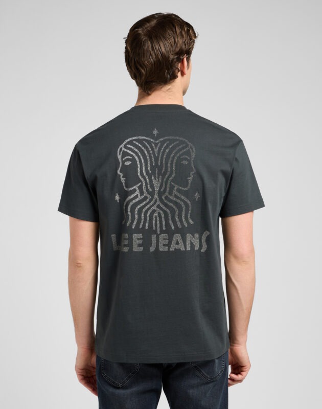 חולצת טי שירט קצרה