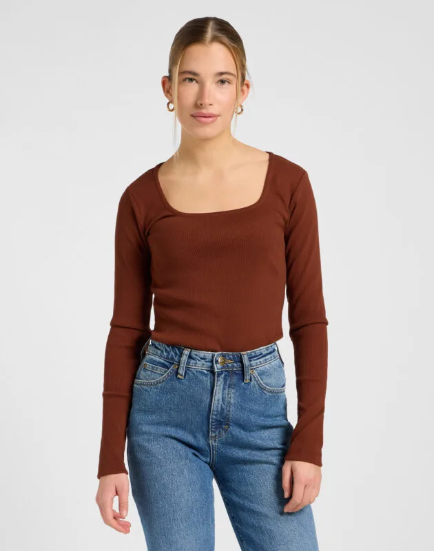 חולצה עם שרוול ארוך