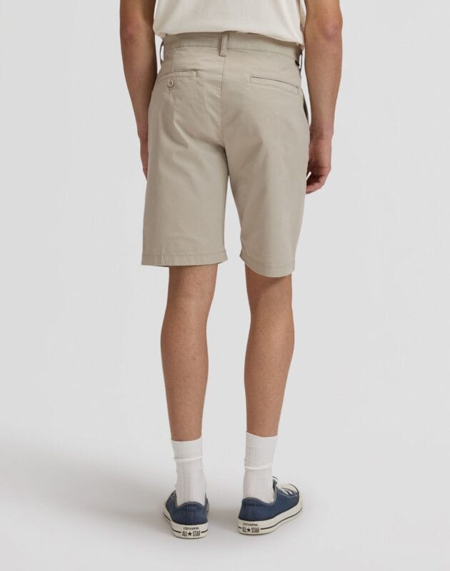 מכנסי CHINO קצרים