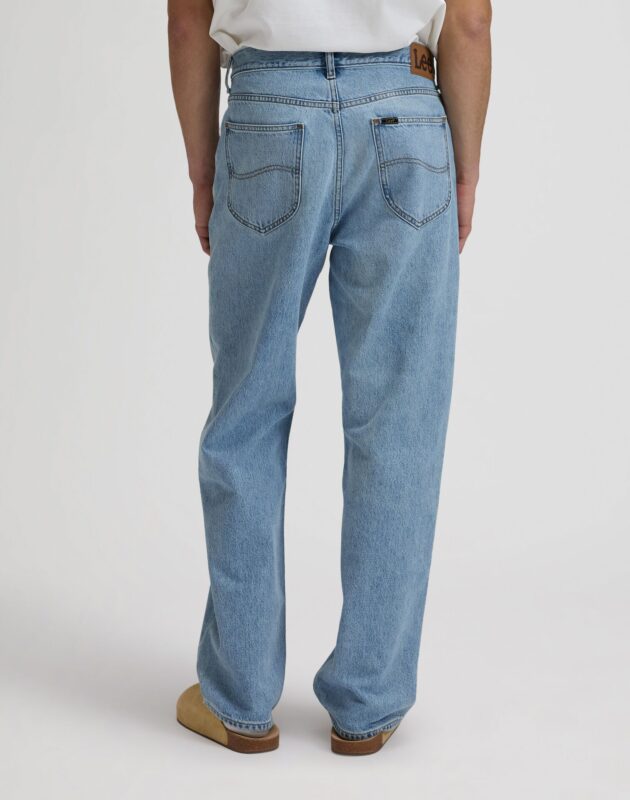 ג'ינס ASHER בגזרת STRAIGHT