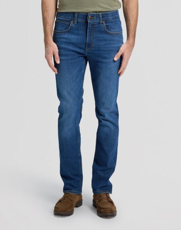 ג'ינס DAREN בגזרת STRAIGHT