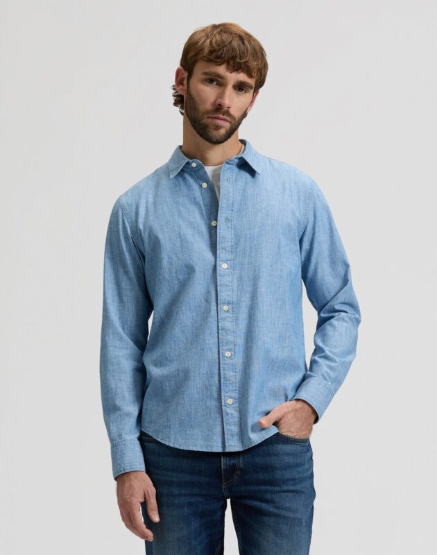 חולצה מכופתרת