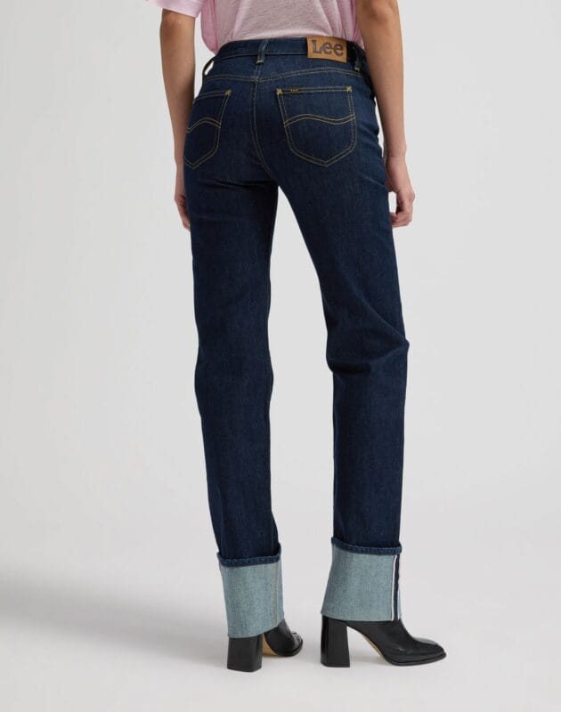 ג'ינס LONDON בגזרת STRAIGHT