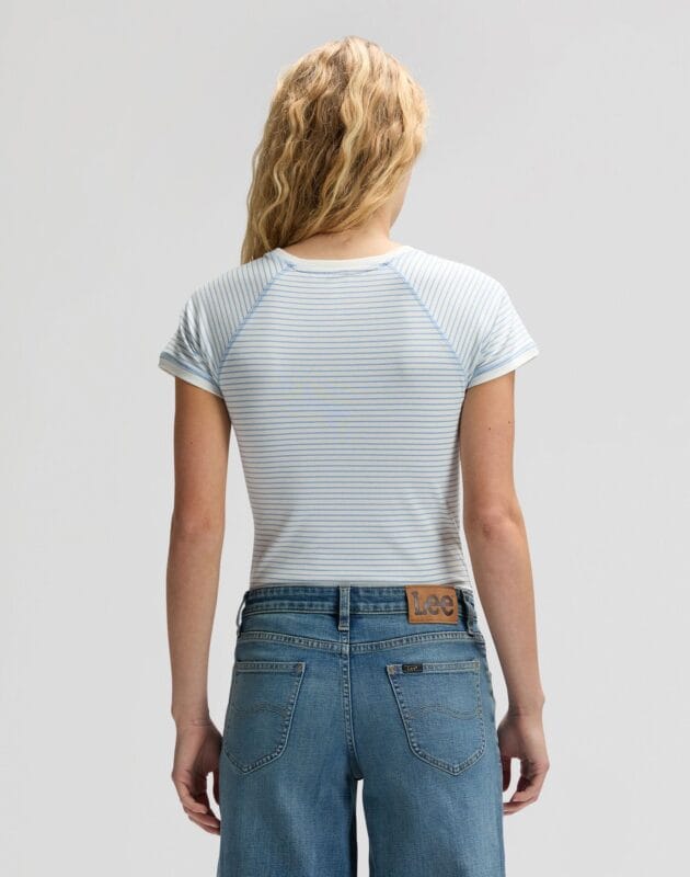 טי שירט קצרה