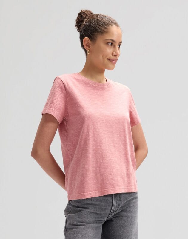 טי שירט קצרה