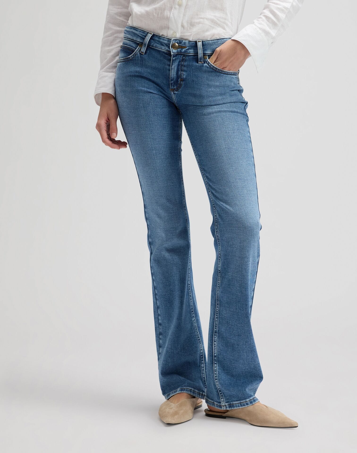 ג'ינס JESSICA בגזרת BOOTCUT