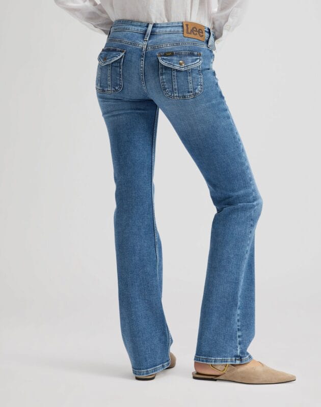 ג'ינס JESSICA בגזרת BOOTCUT