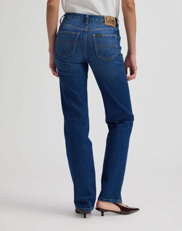 ג'ינס LONDON בגזרת STRAIGHT