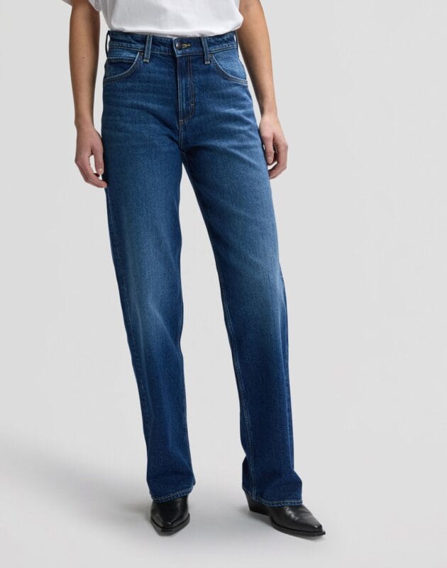 ג'ינס RIDER LOOSE בגזרת STRAIGHT