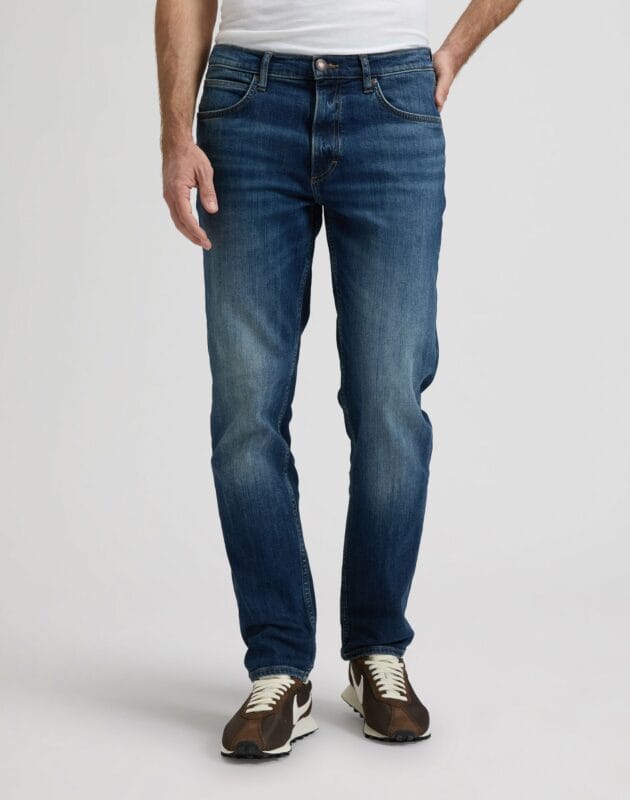ג'ינס DAVID בגזרת TAPERED